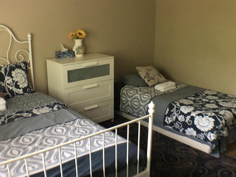 Brother Li Homestay YYC Eksteriør bilde