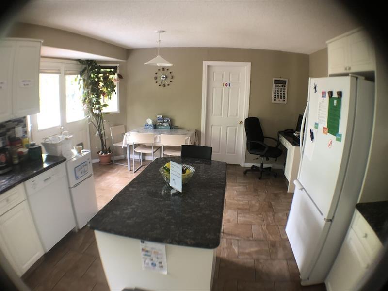 Brother Li Homestay YYC Eksteriør bilde