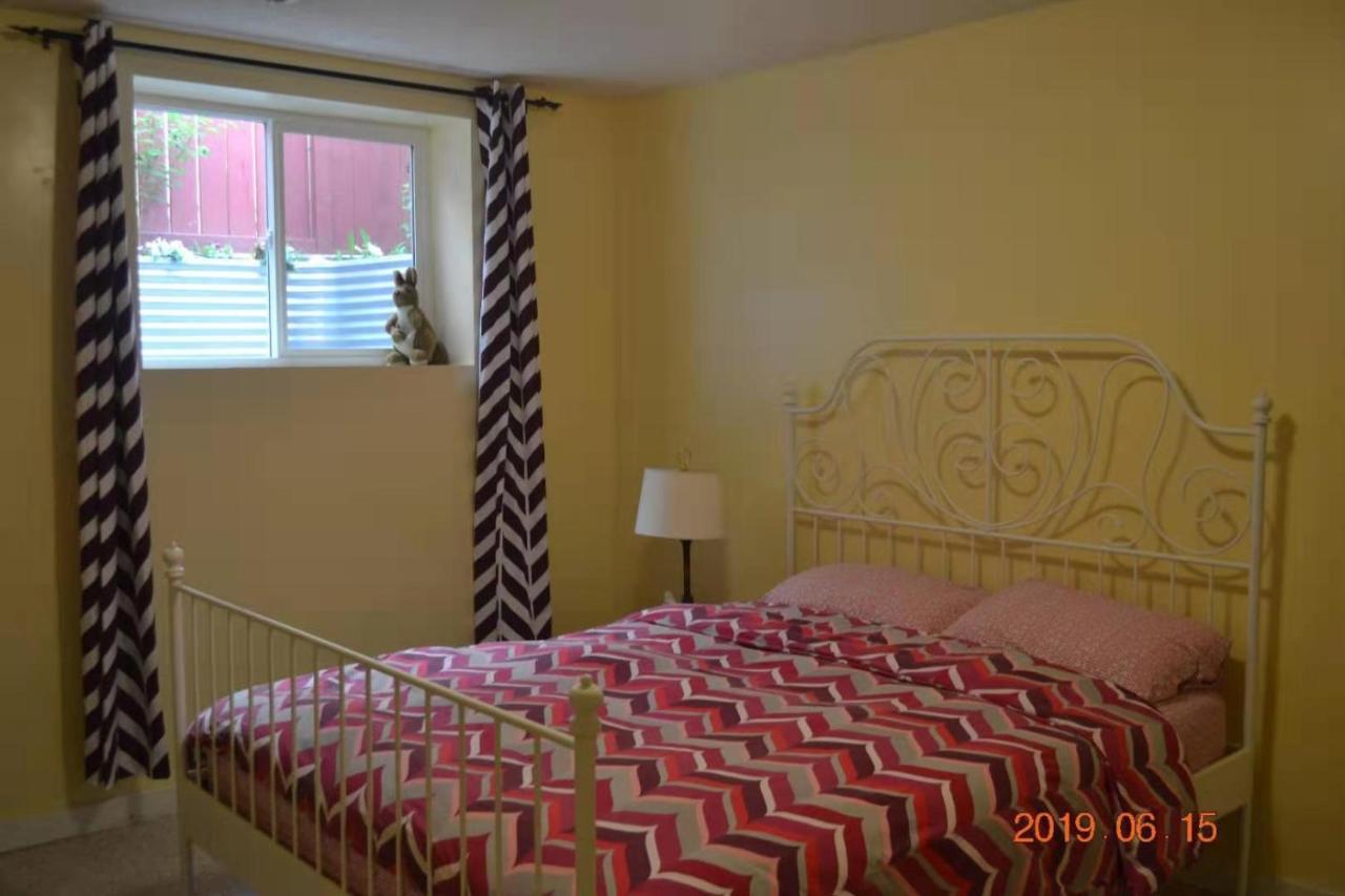 Brother Li Homestay YYC Eksteriør bilde
