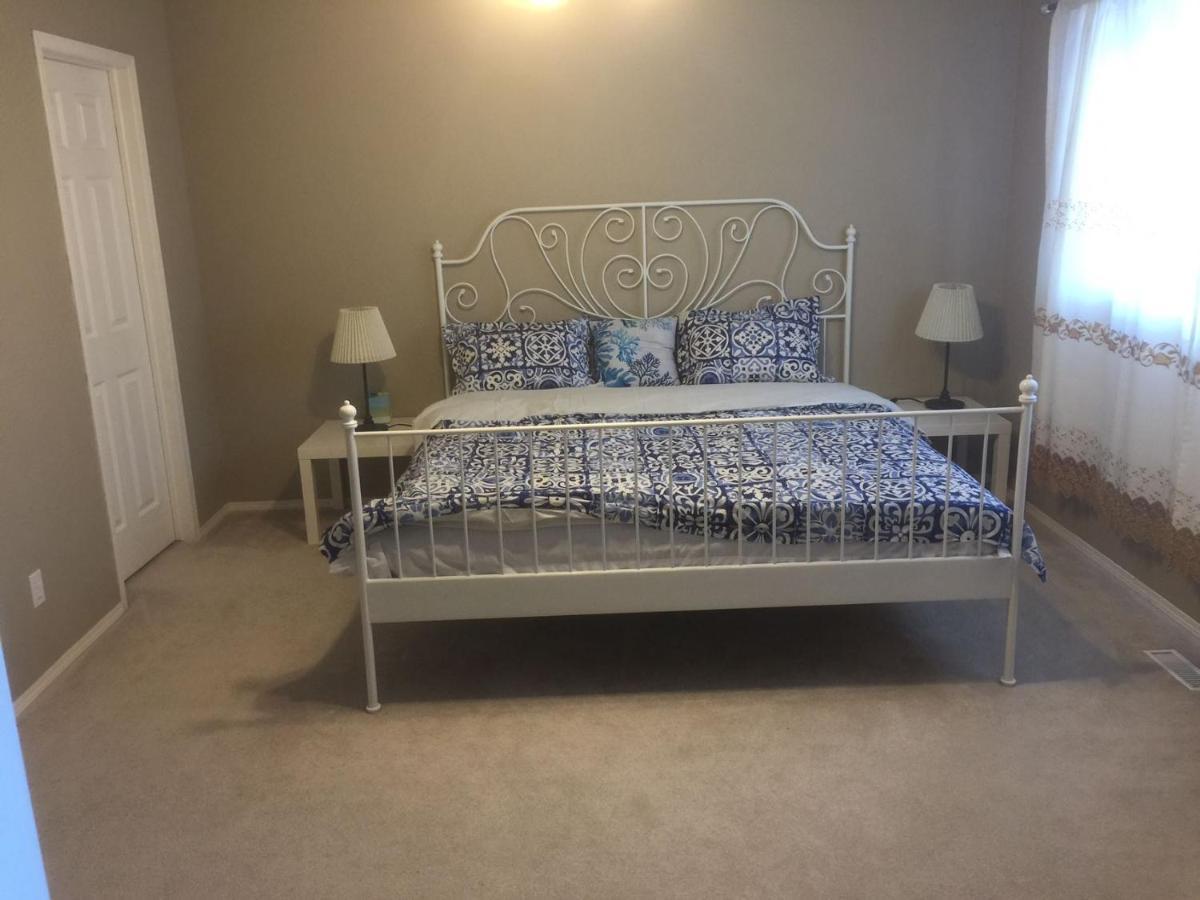 Brother Li Homestay YYC Eksteriør bilde