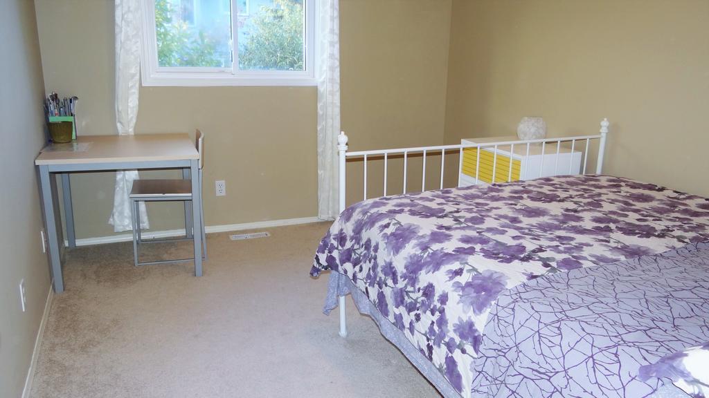 Brother Li Homestay YYC Eksteriør bilde